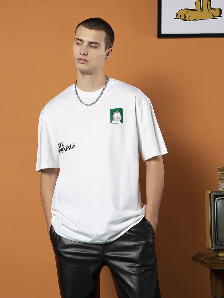 Bewakoof X Garfield Printed Drop-Shoulder Sleeves Oversized Cotton T-Shirt