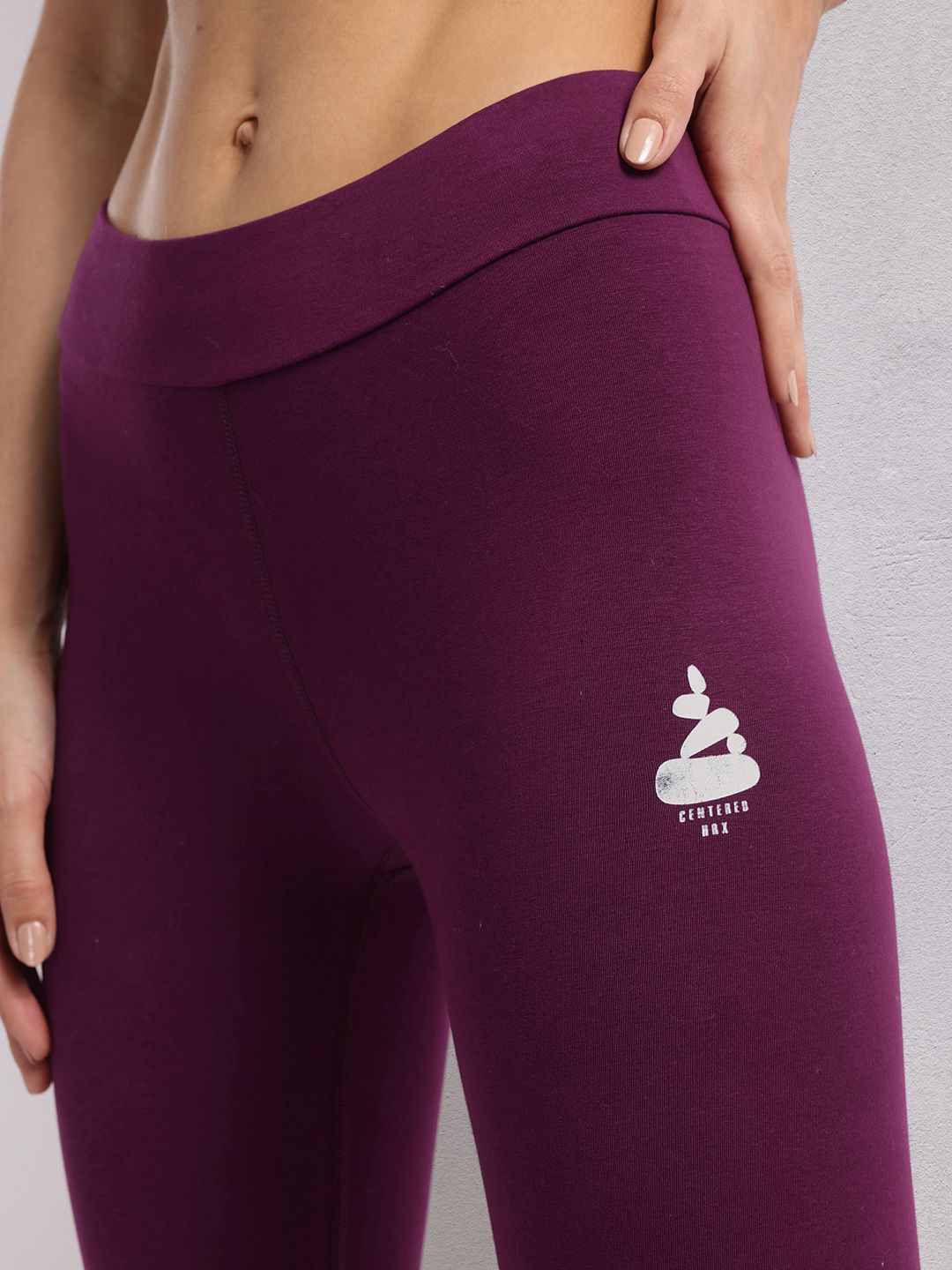 HRX by Hrithik Roshan Women Connect Story Cropped Yoga Tights