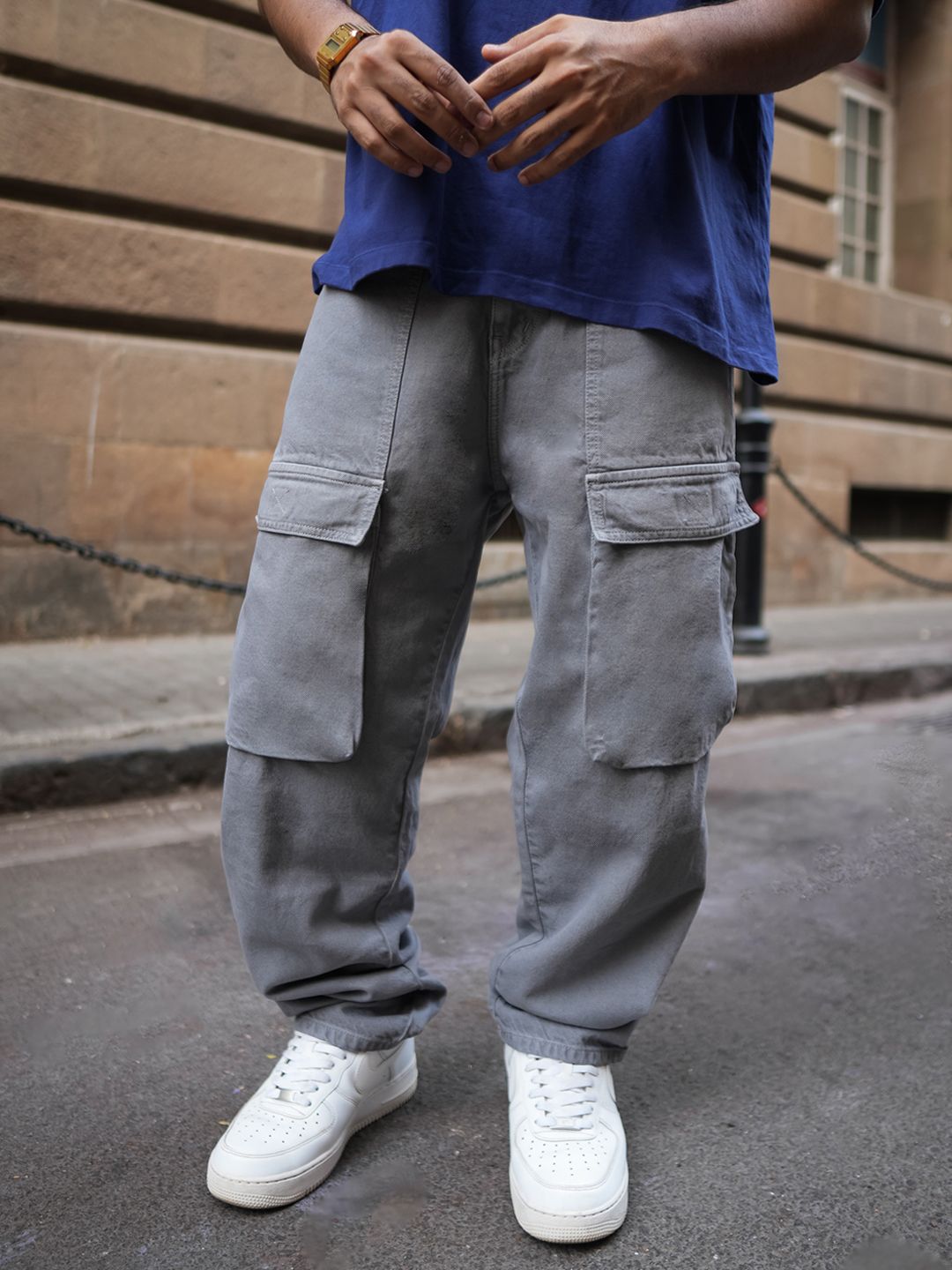 Powerlook Men Baggy Fit Mid Rise Clean Look Heavy Fade Cargos Jeans