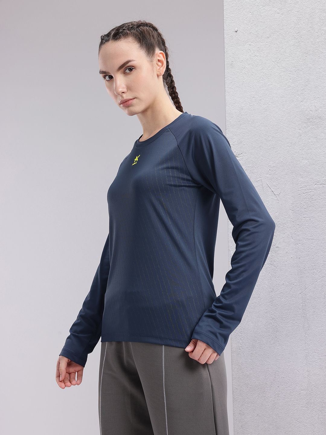 HRX by Hrithik Roshan Striped Raglan Sleeves Rapid-Dry Training T-shirt