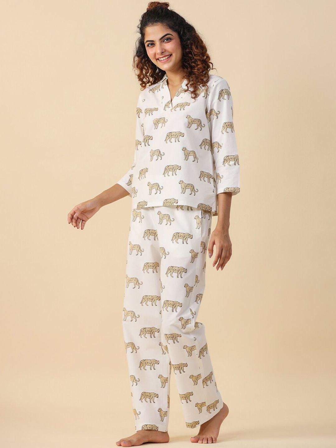 SANSKRUTIHOMES Conversational Printed Pure Cotton Night suit
