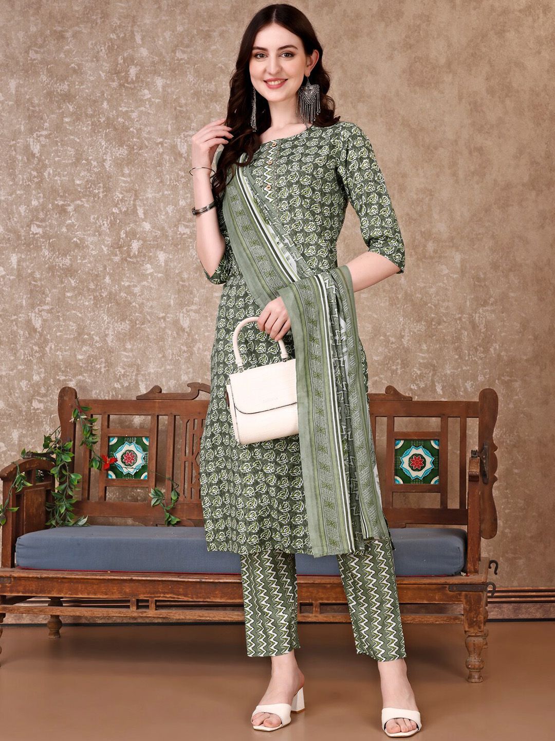 KALINI Floral Printed Straight Kurta With Trousers & Dupatta