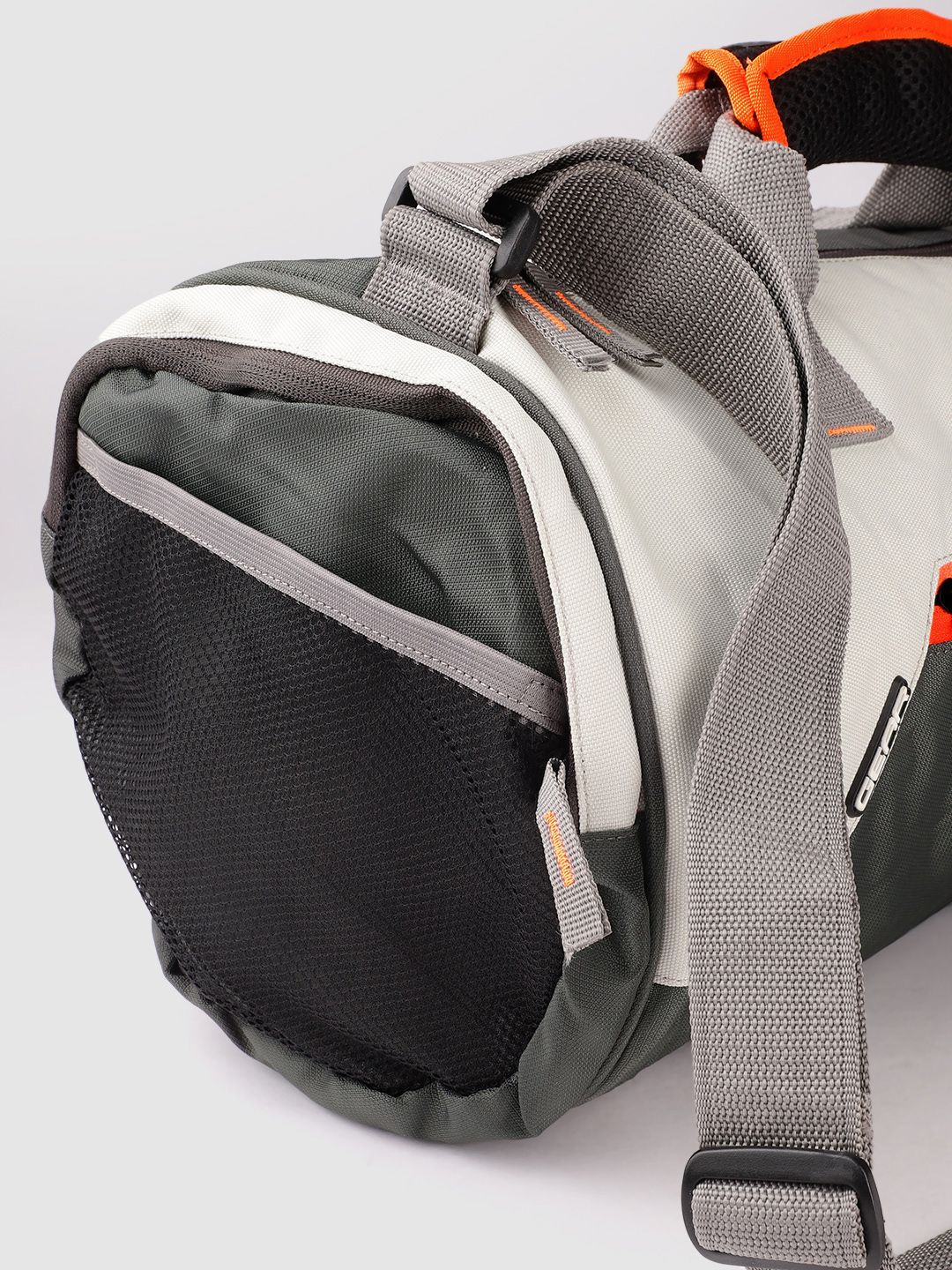 Gear Colourblocked Duffel Bag - 28.7 L