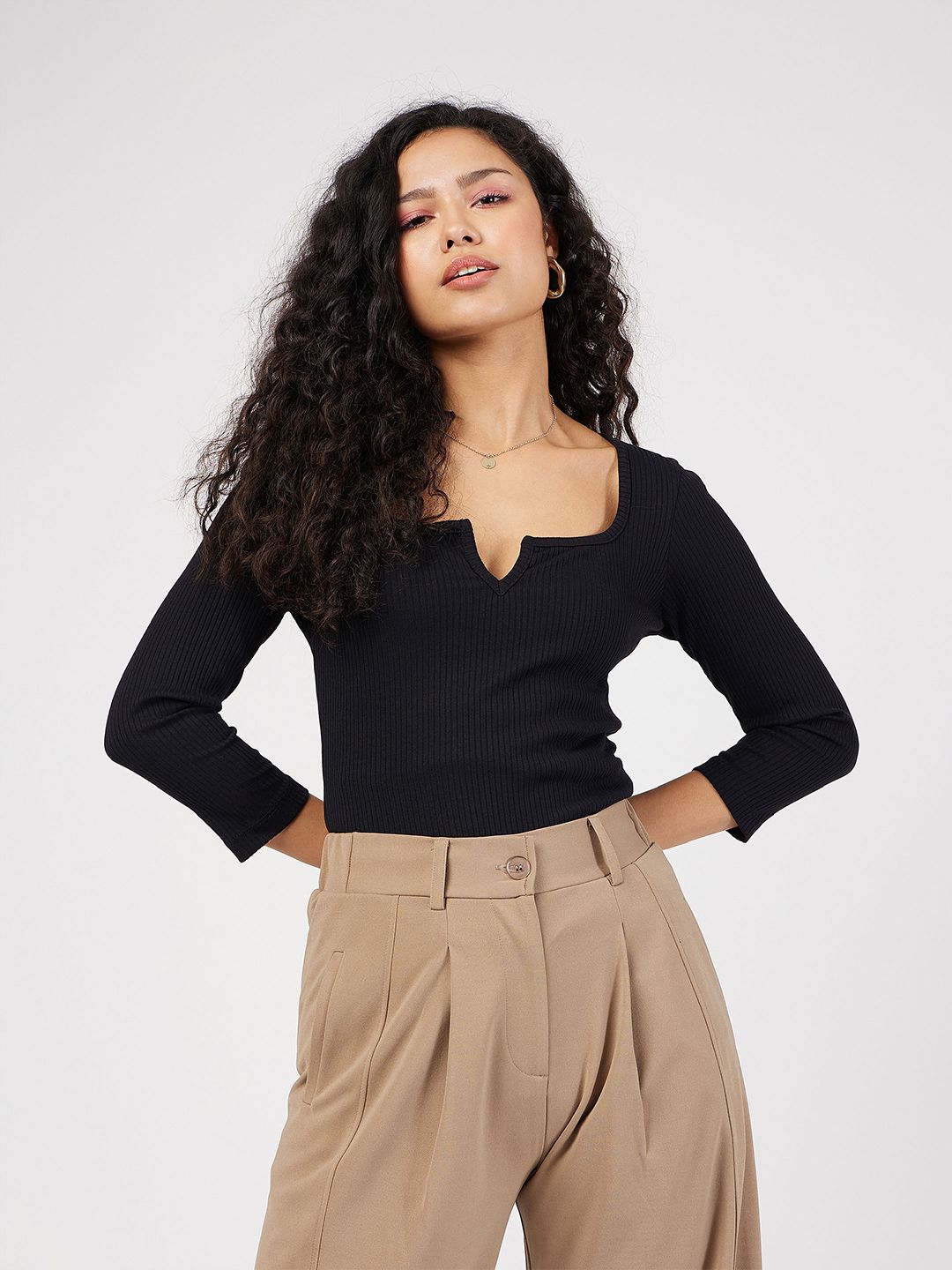 SASSAFRAS Black Ribbed Scoop Neck Fitted Top