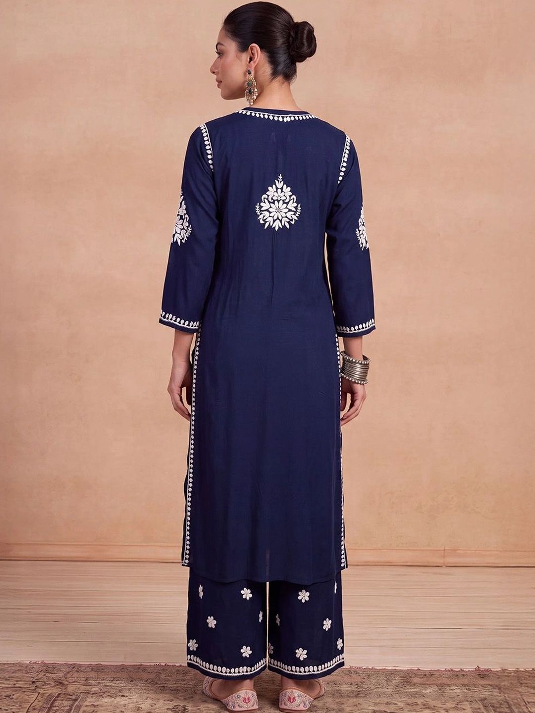 House of Chikankari Women Floral Embroidered Regular Chikankari Kurta with Palazzos