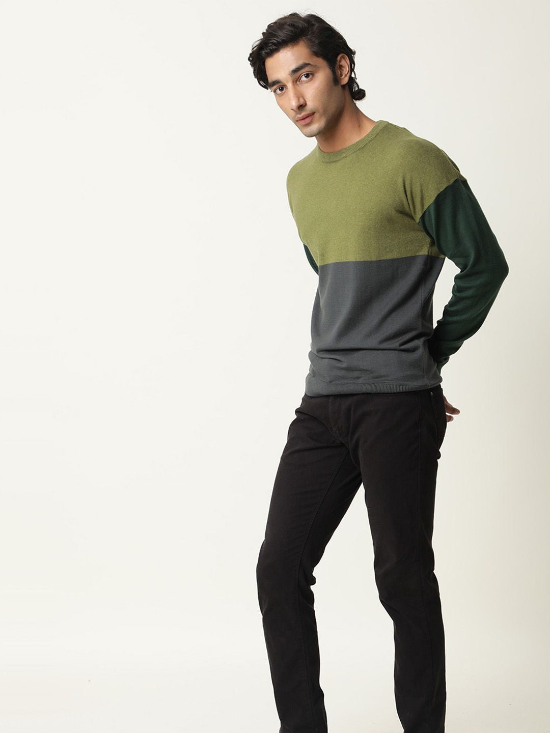 RARE RABBIT Men Tanko Slim Fit Colourblocked Pullover Sweater