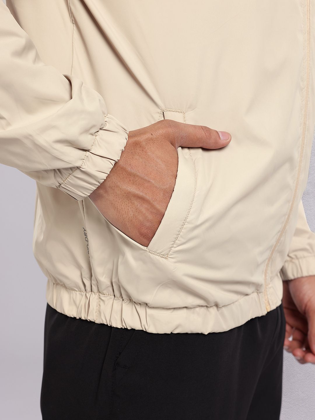 HRX by Hrithik Roshan Striped Detail Rapid-Dry Training Jacket