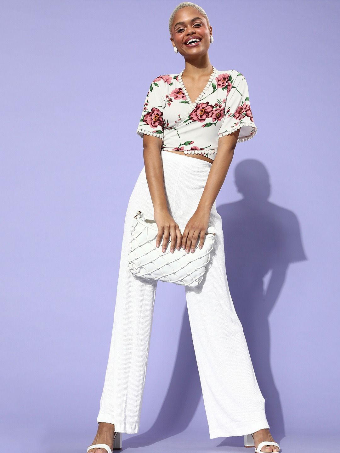 Berrylush Women White Floral Cropped Top