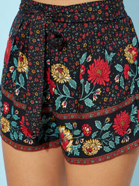 Berrylush Black Printed Top & Shorts With Shrug