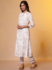 AURELIA Floral Printed Regular Round Neck Straight Kurta with Trousers
