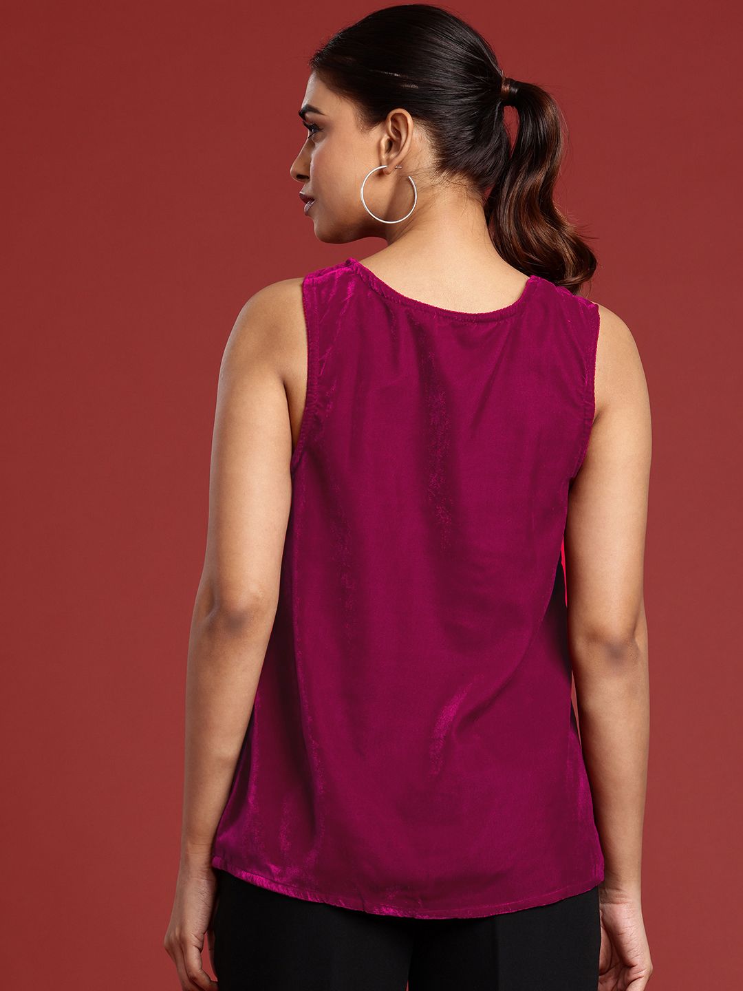 all about you Keyhole Twisted Neck Sleeveless Velvet Top
