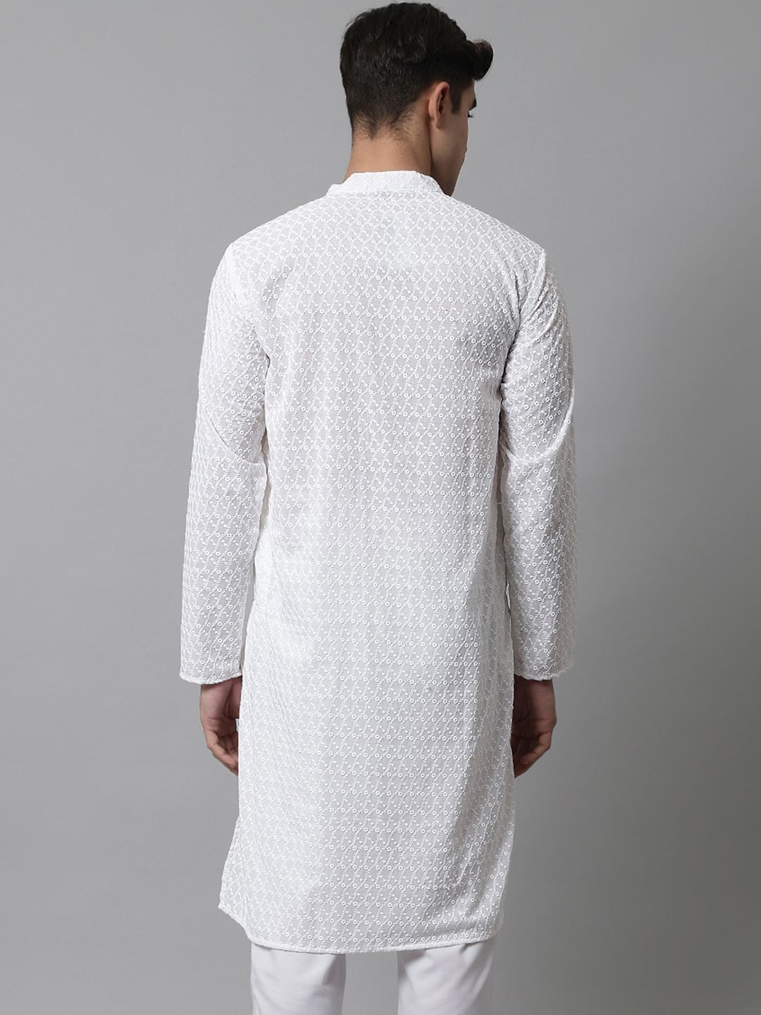 Jompers Men White Embroidered Kurtas
