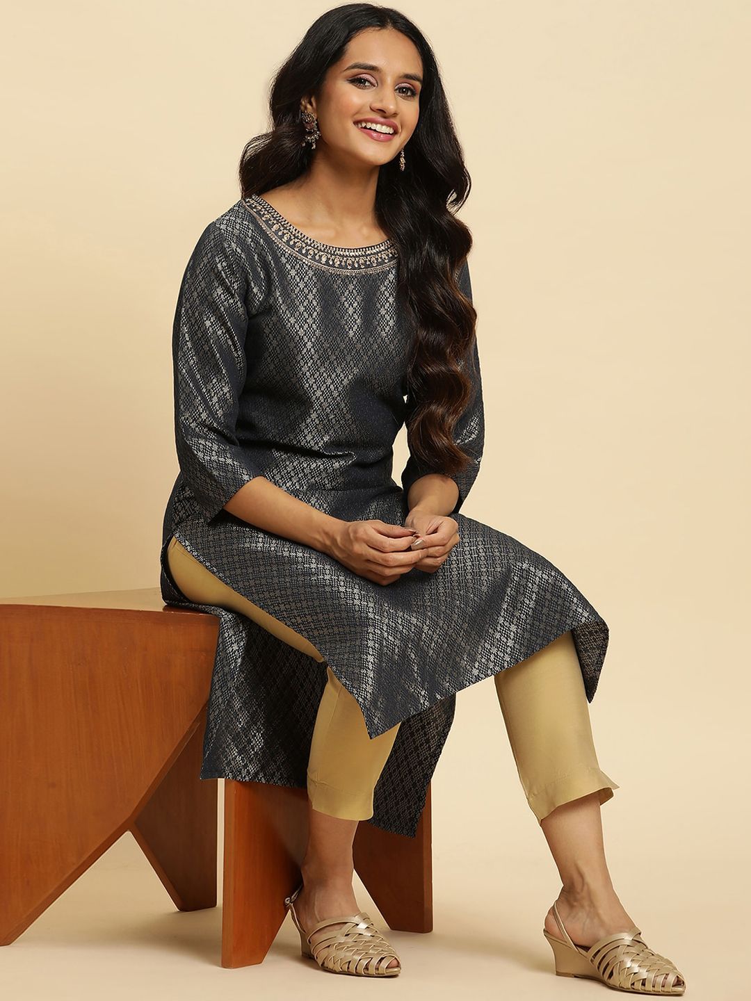 W Ethnic Motifs Woven Design Straight Kurta