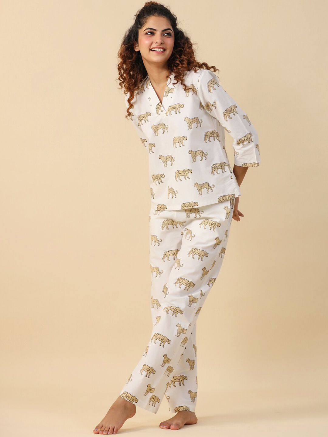 SANSKRUTIHOMES Conversational Printed Pure Cotton Night suit