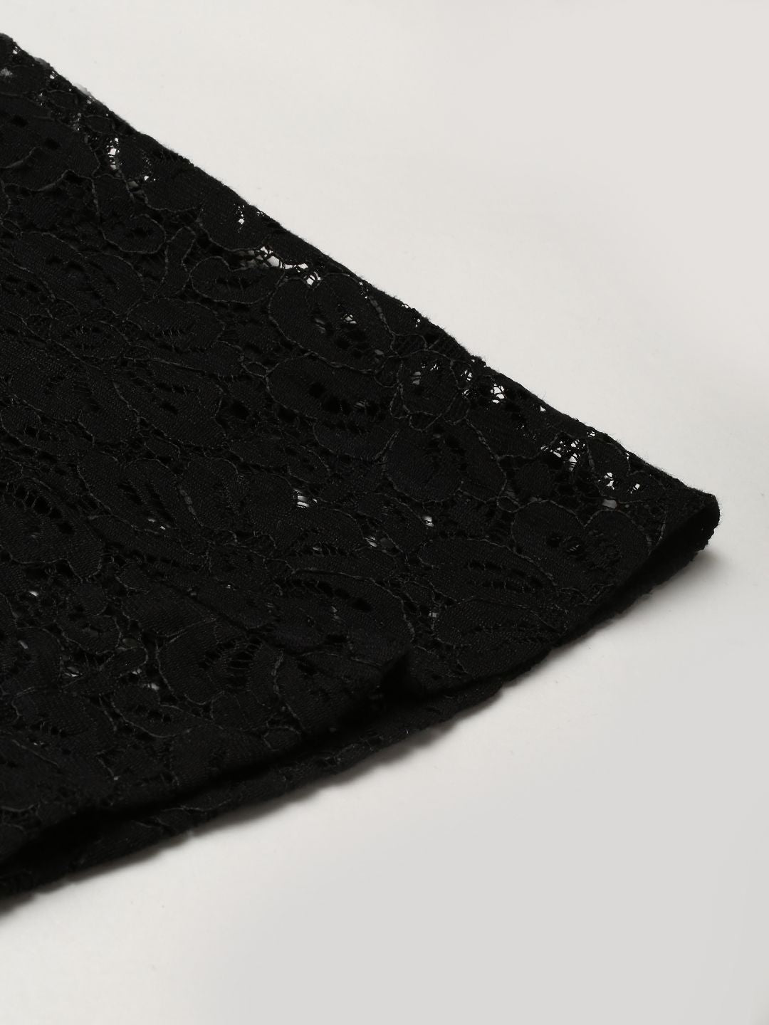 SASSAFRAS Black Lace Design A-Line Skirt