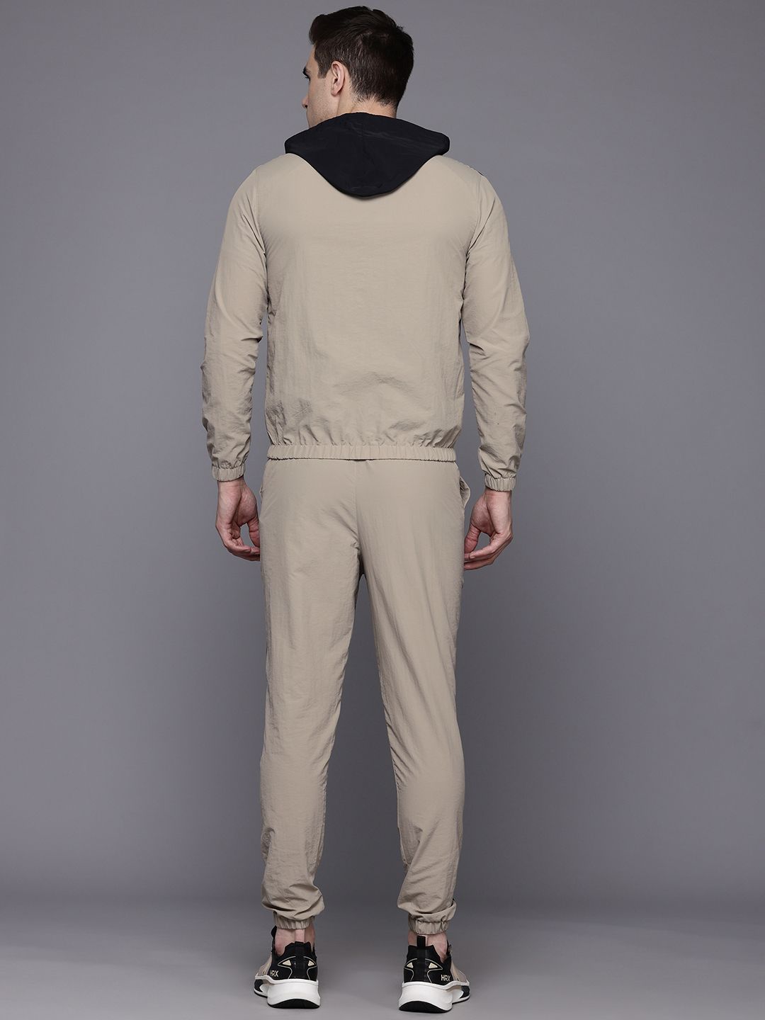 HRX by Hrithik Roshan Colourblocked Rapid-Dry Running Tracksuit