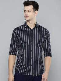 HIGHLANDER Men Navy Blue & White Slim Fit Striped Pure Cotton Casual Shirt