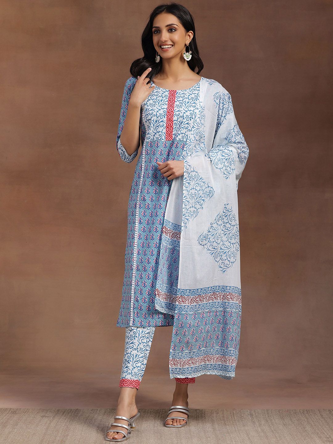 Libas Women Blue Floral Printed Pure Cotton Kurta with Trousers & With Dupatta