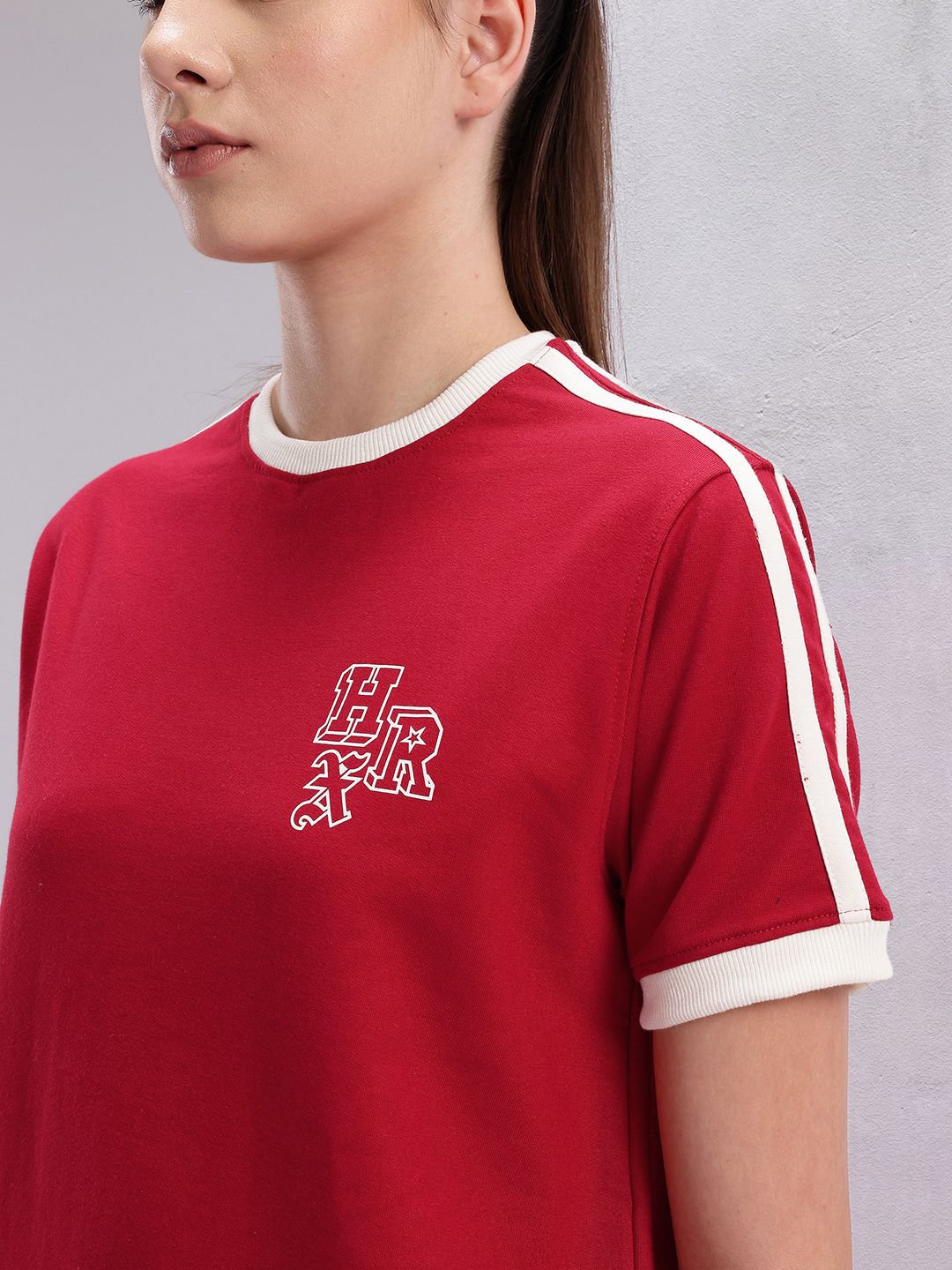 HRX by Hrithik Roshan Side Striped Detail T-shirt With Shorts