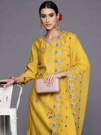 Indo Era Women Floral Embroidered Regular Thread Work Kurta with Trousers & Dupatta