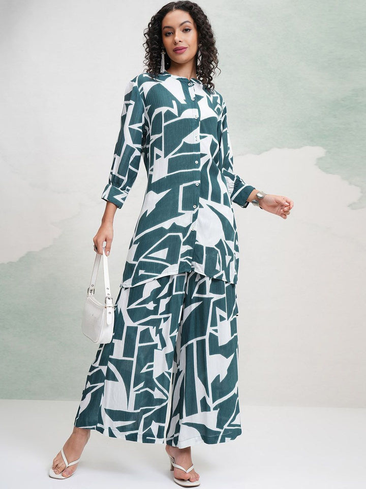 Vishudh Blue & White Printed Pure Cotton Shirt & Palazzo