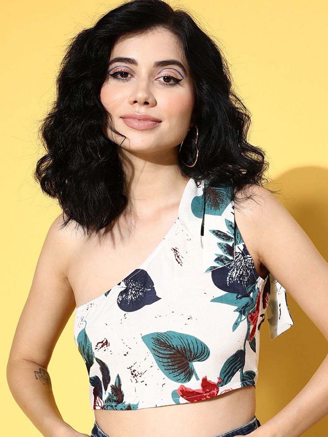 Berrylush Floral Print One Shoulder Crop Top