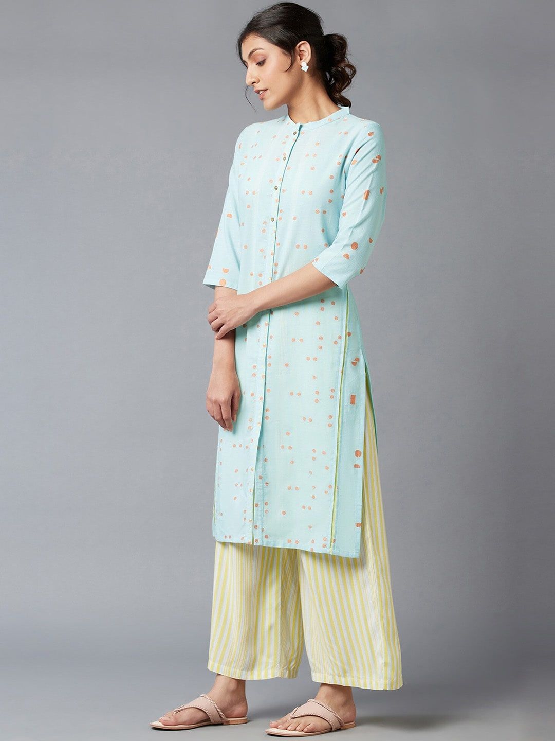 W Women Blue & Brown Printed Kurta
