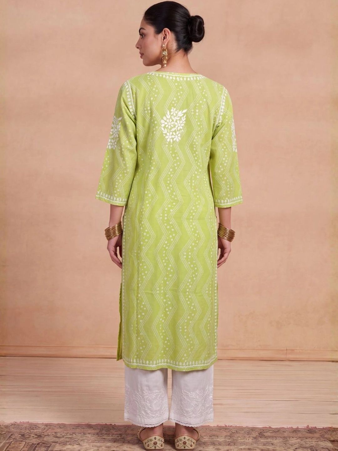 Rumah Wanita Chikankari Motif Etnik Bersulam Kurta Chikankari