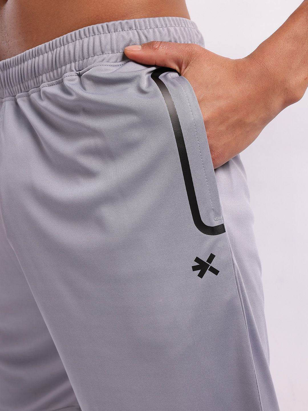 HRX by Hrithik Roshan Men Mid-Rise Brand Logo Detail Rapid-Dry Training Shorts