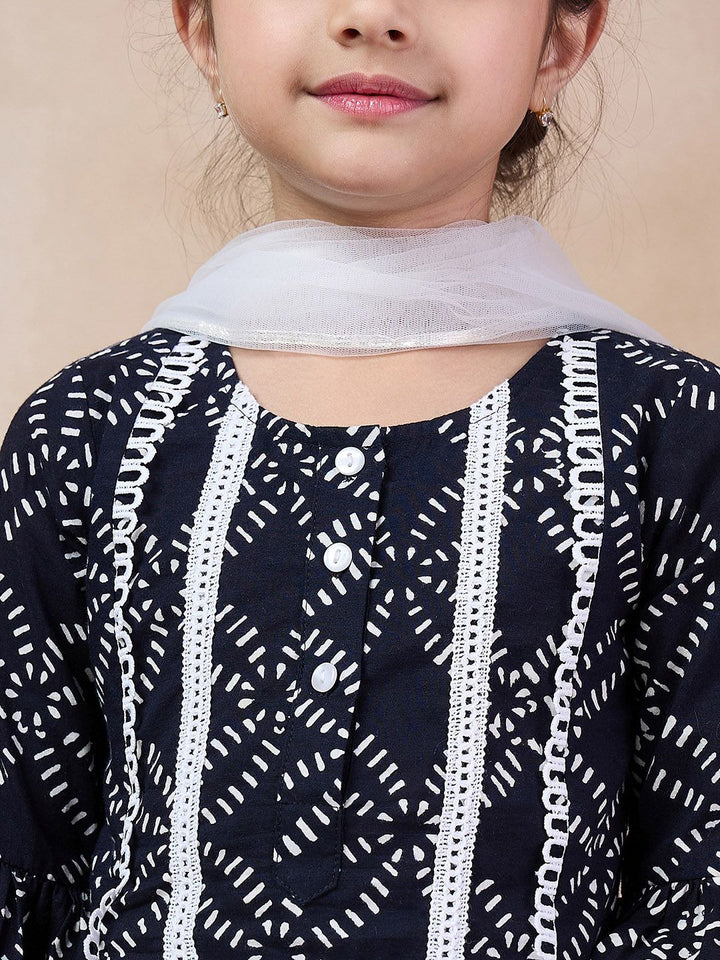 pspeaches Girls Ethnic Motifs Printed Flared Sleeves Straight Kurta With Sharara & Dupatta