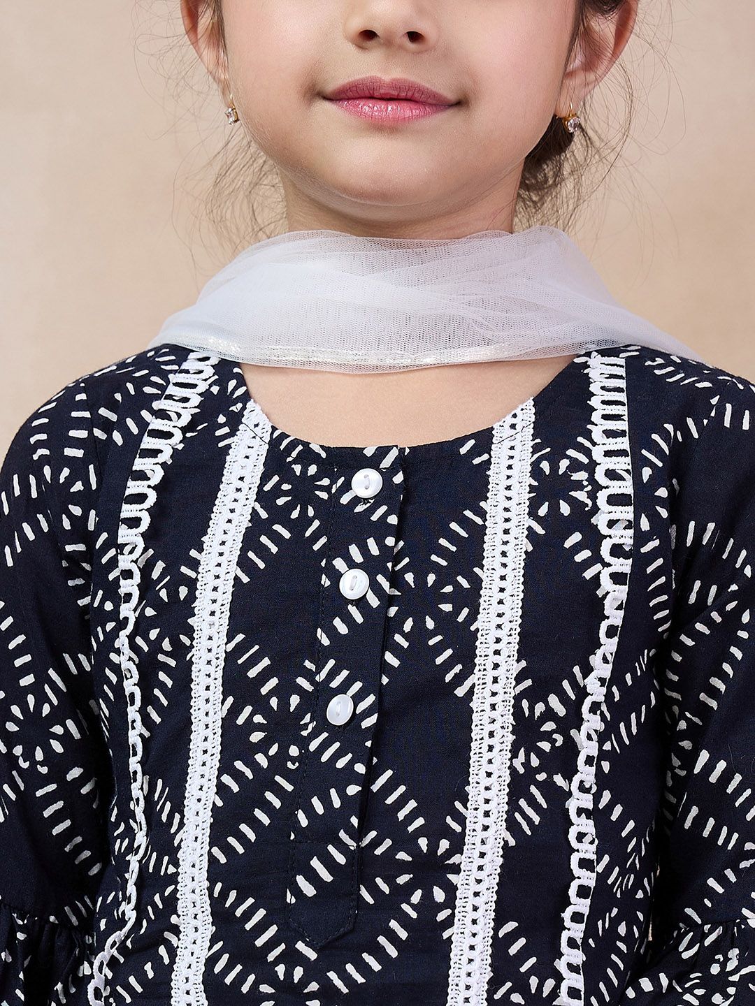 pspeaches Girls Ethnic Motifs Printed Flared Sleeves Straight Kurta With Sharara & Dupatta