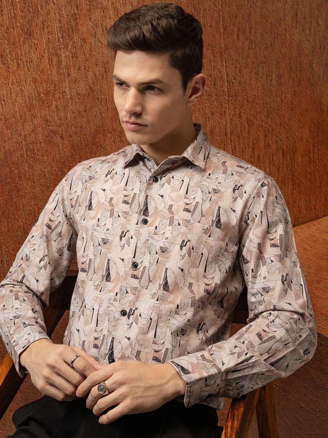 LOCOMOTIVE Slim Fit Printed Opaque Casual Shirt