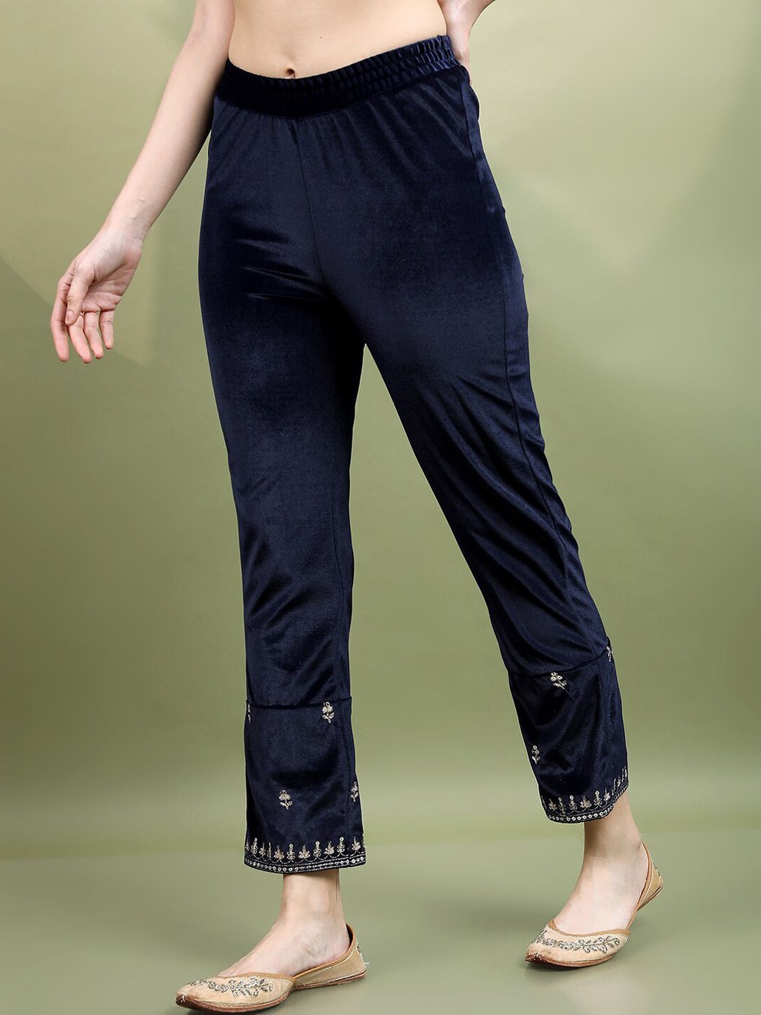 Vishudh Women Embroidered Knitted Velvet Kurta with Palazzo & With Dupatta