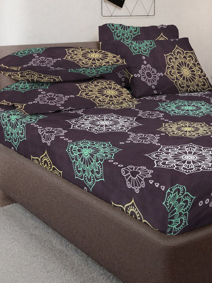 KLOTTHE Black Ethnic Motifs Printed 300TC Fitted Double King Bedsheet With 4 Pillow Cover