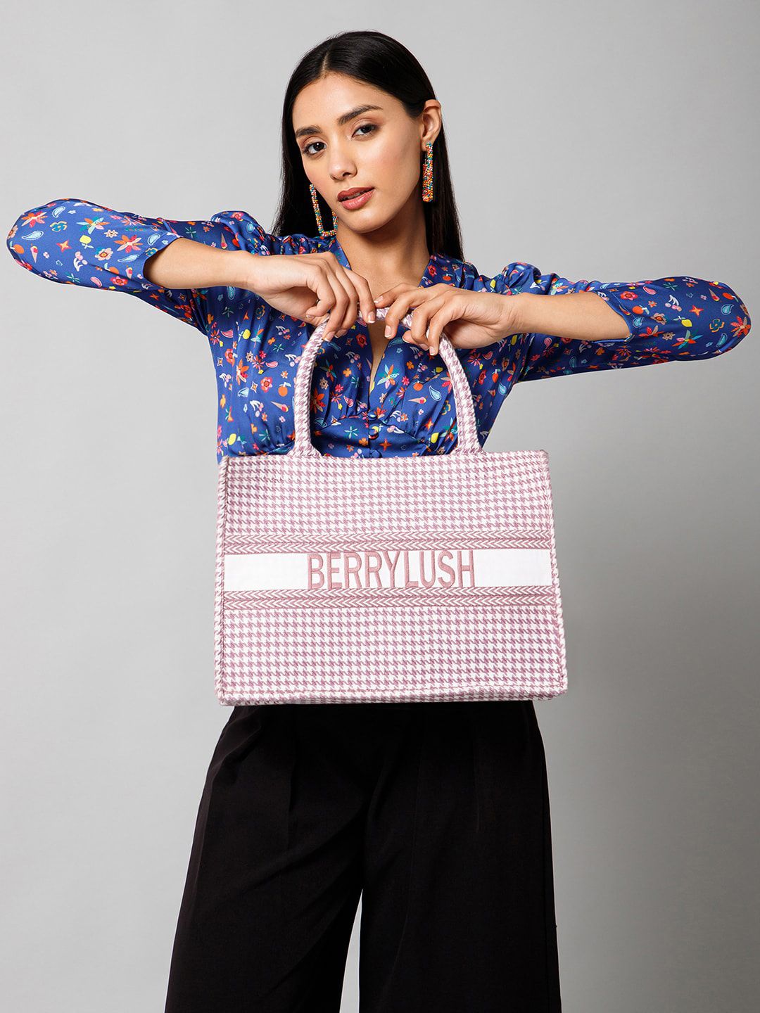 Berrylush Checked Structured Handheld Bag