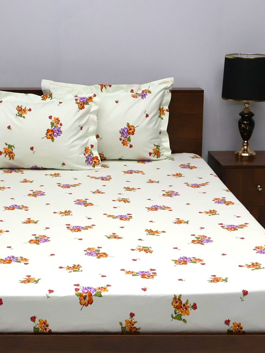 BOMBAY DYEING Green & Magenta Floral Pure Cotton 164 TC Queen Bedsheet With 2 Pillow Covers