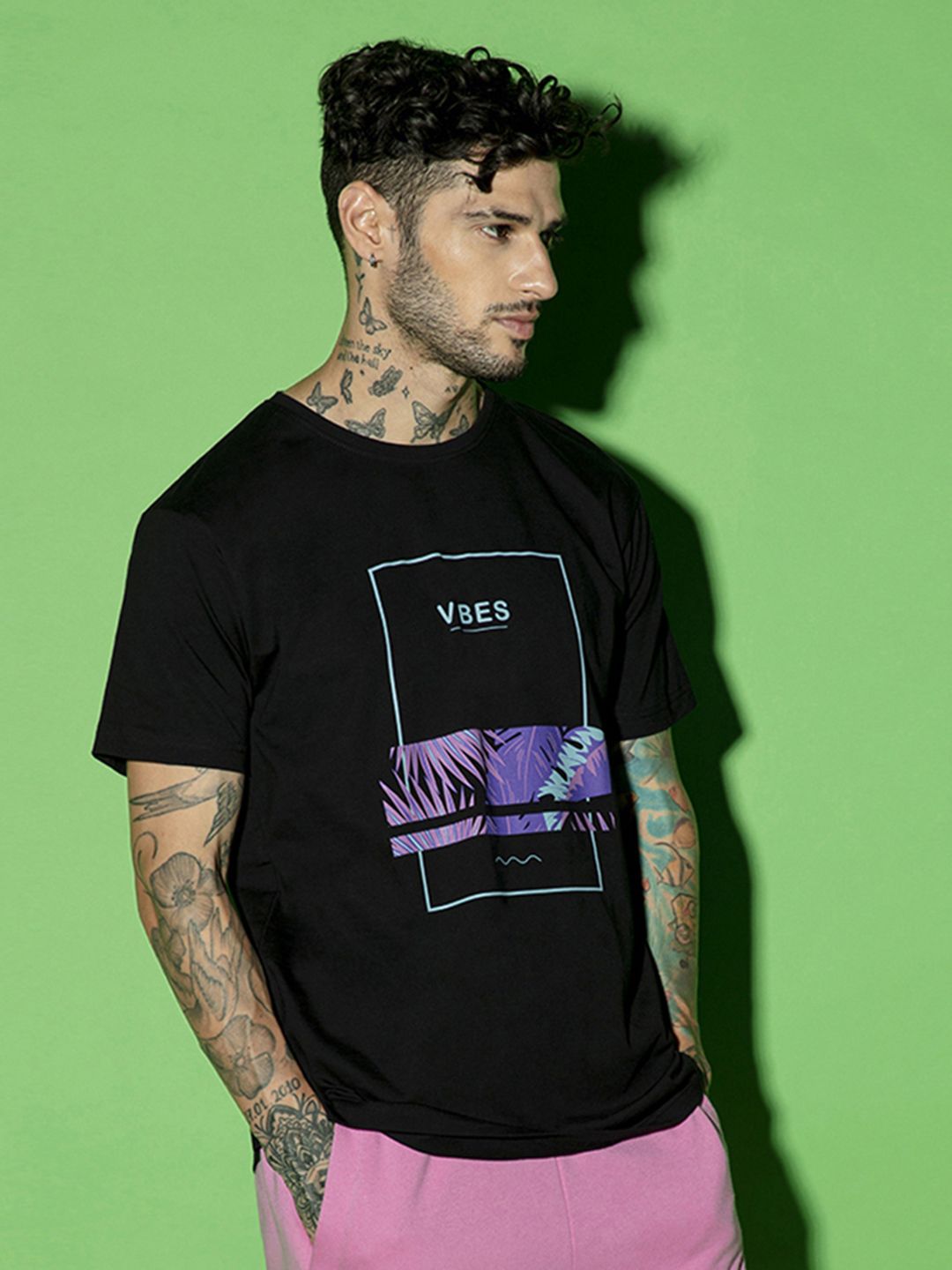 Bewakoof Men Black Printed Round Neck Pure Cotton T-shirt