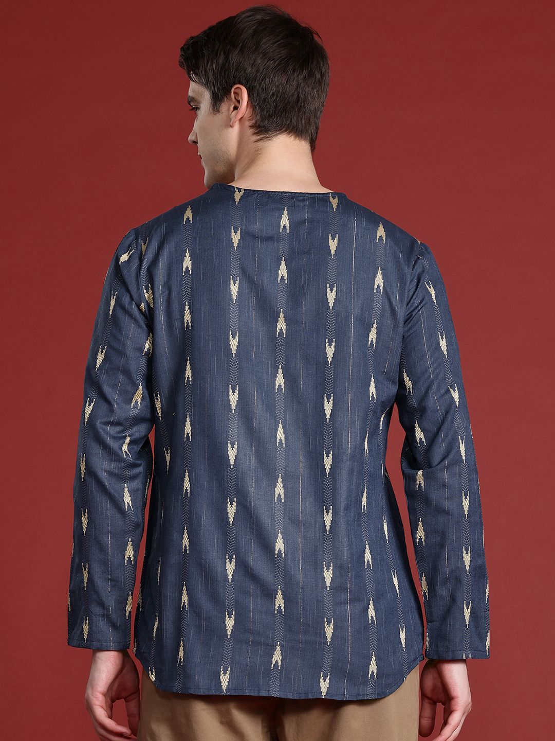 Anouk Woven Design Straight Kurta
