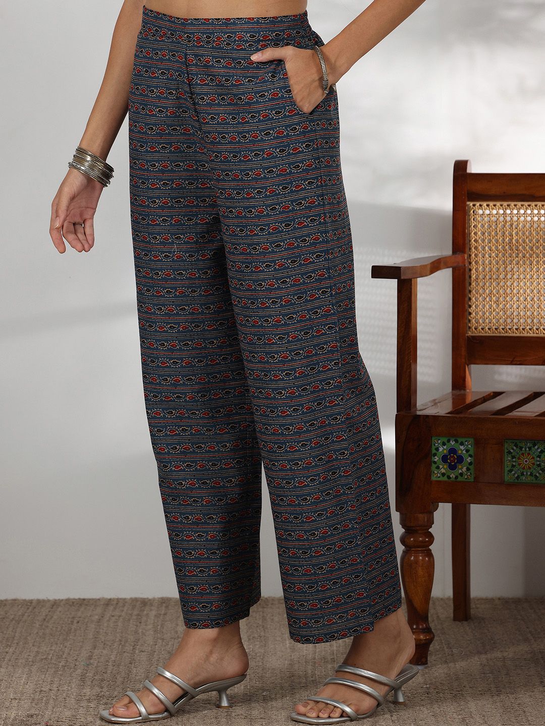 Libas Floral Printed Notch Neck Pure Cotton Straight Kurta with Palazzos & Dupatta