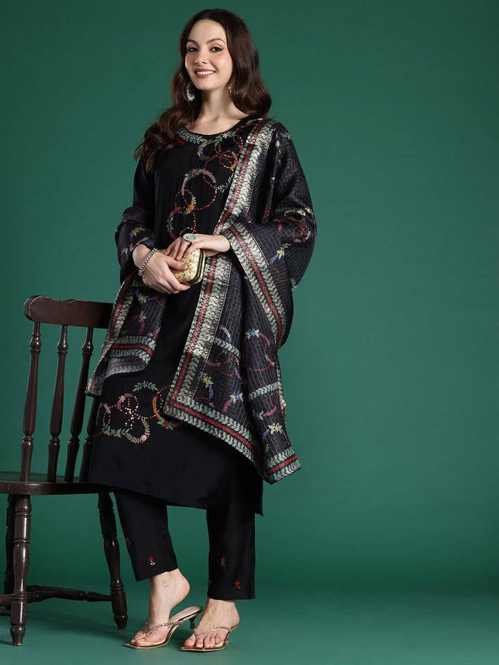 Indo Era Floral Embroidered Thread Work Kurta with Trousers & With Dupatta