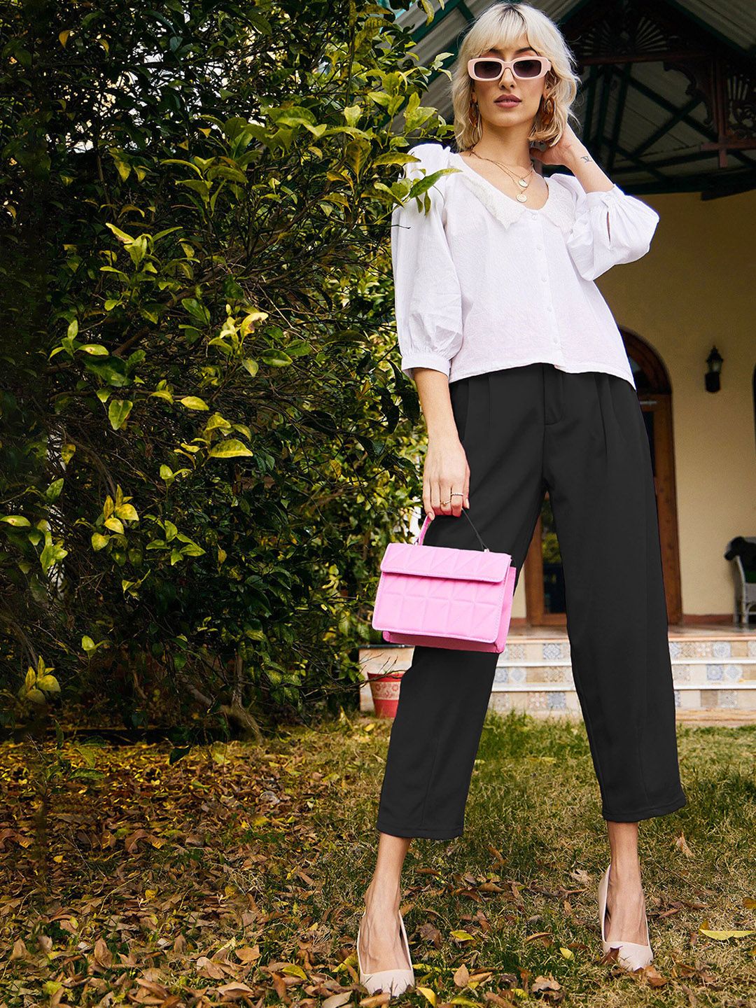 SASSAFRAS Women Tapered Fit Mid-Rise Pleated Trousers