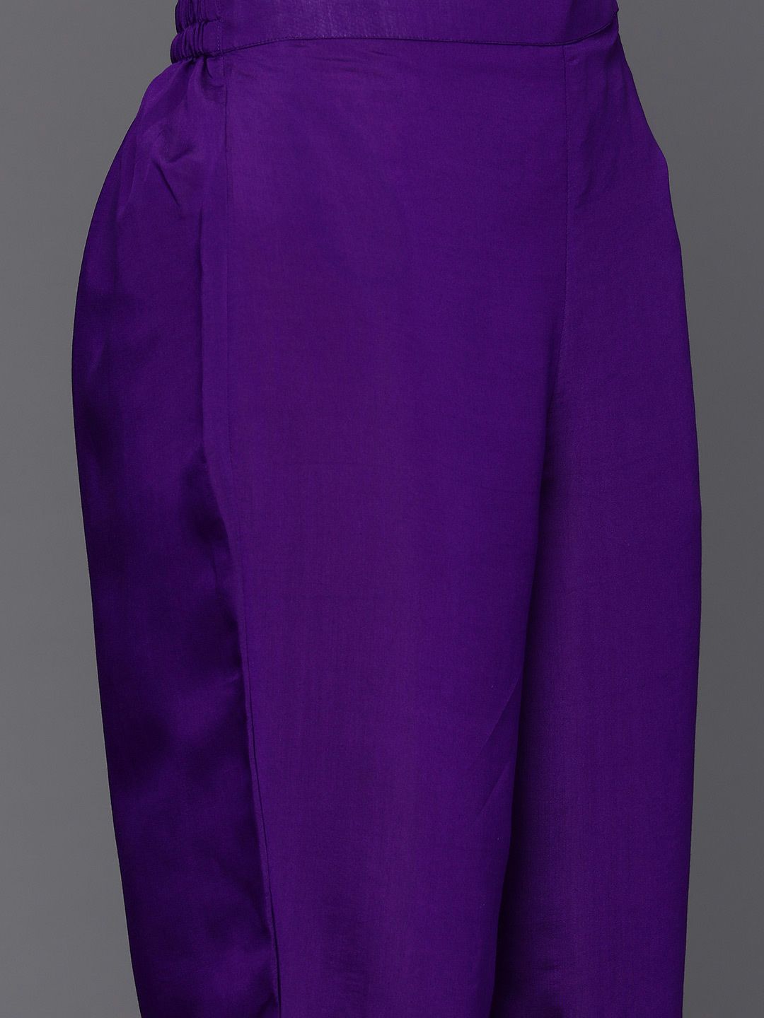 Indo Era Women Floral Embroidered Thread Work Kurta with Trousers & With Dupatta