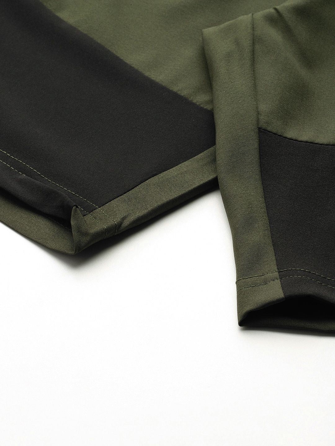 HRX oleh Hrithik Roshan Men colourblocked Shorts Sports