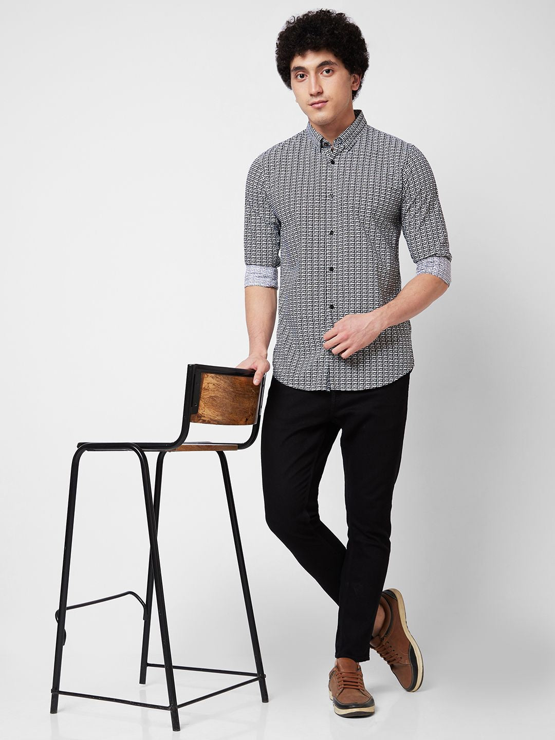 Spykar Geometric Printed Spread Collar Cotton Shirt