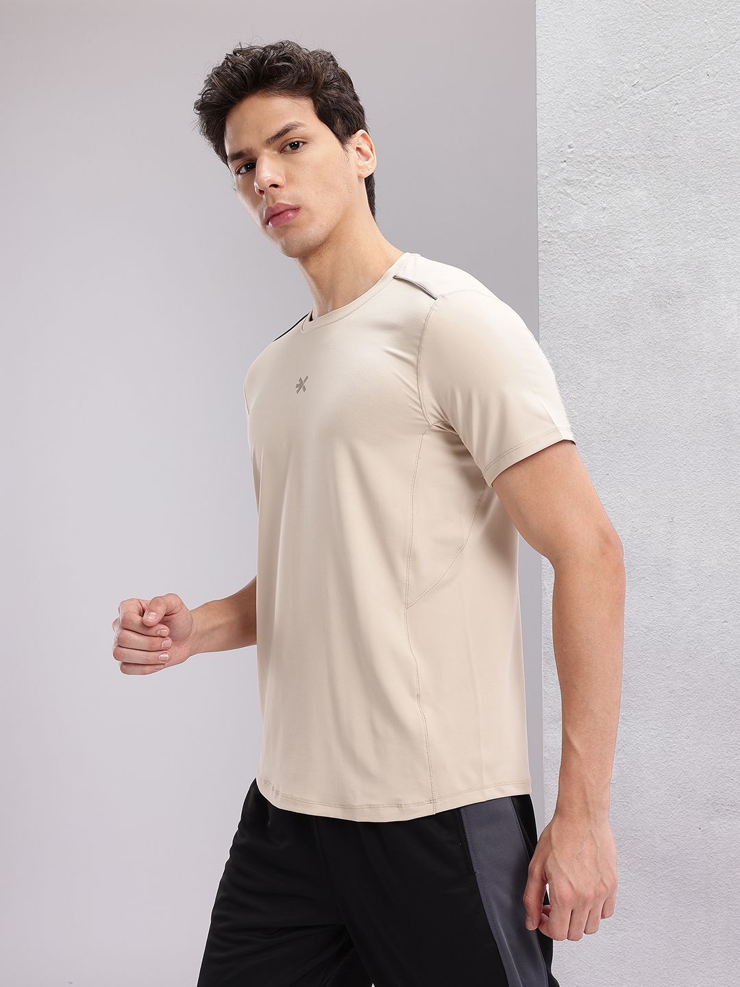 HRX by Hrithik Roshan Men Solid Round Neck Running T-shirt with Perforations