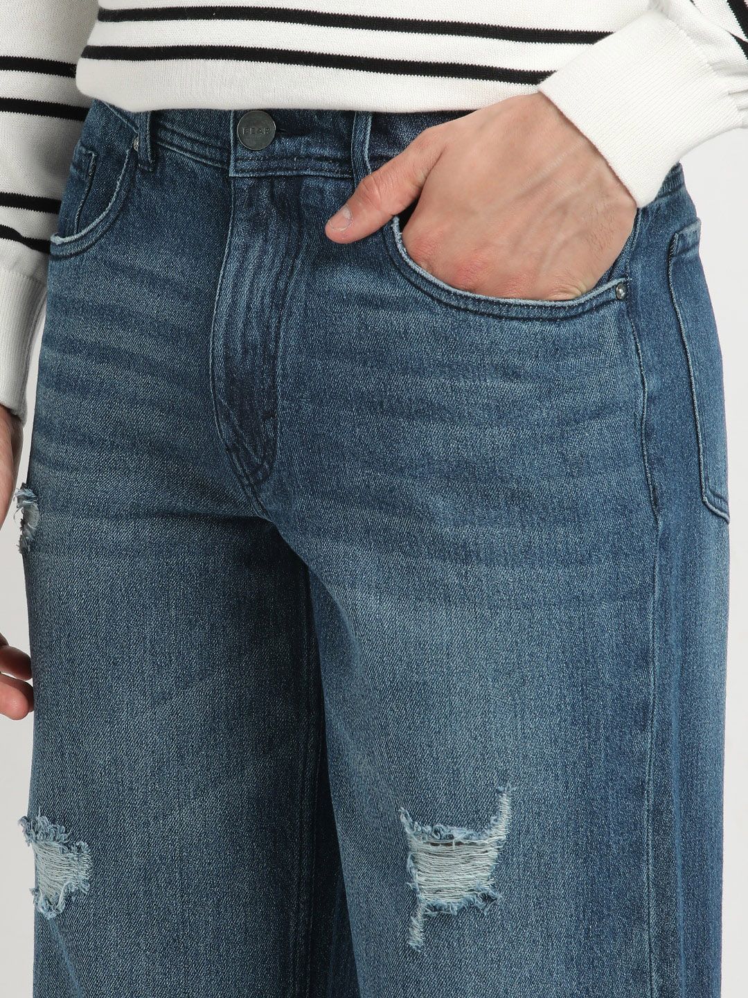 THE BEAR HOUSE Men Straight Fit Mildly Distressed Light Fade Pure Cotton Jeans