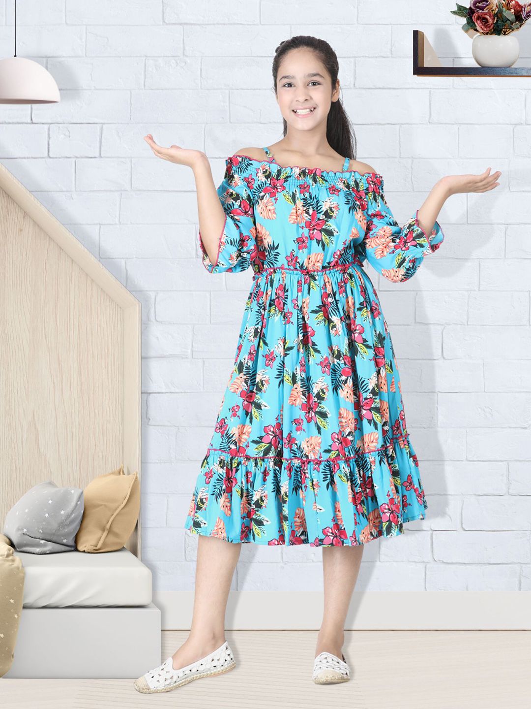 Cutiekins Girls Blue & Red Printed Fit & Flare Dress