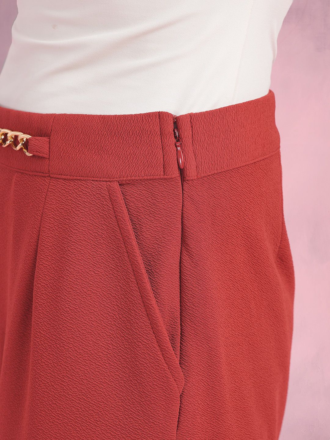 DressBerry Women Metallic Chain Detail Textured Pleated Trousers