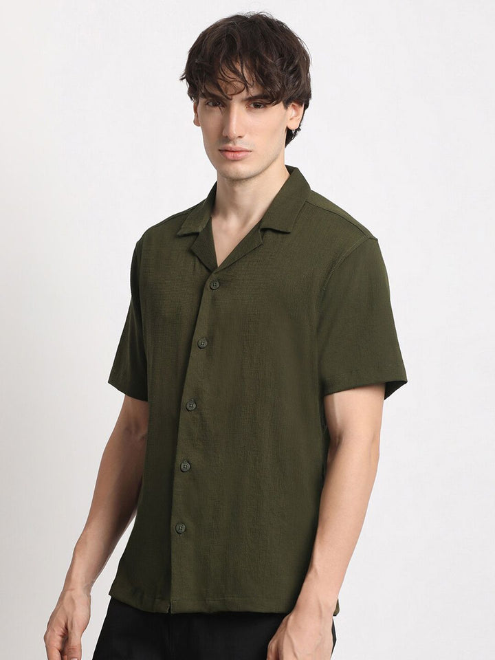 THE BEAR HOUSE Cuban Collar Seersucker Weave Casual Shirt