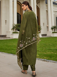 Indo Era Women Floral Embroidered Regular Kurta with Trousers & With Dupatta